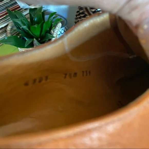 Nieman Marcus Gravati Leather Lace Up Shoes - Picture 7 of 10